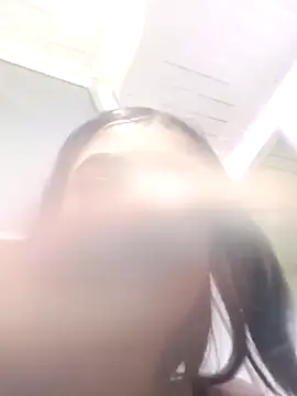 honeyluxe  online show from April 11, 4:18 am