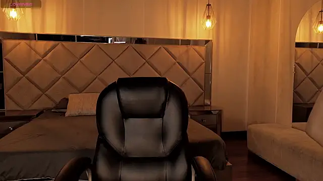 KayraLanne online show from May 29, 4:32 am