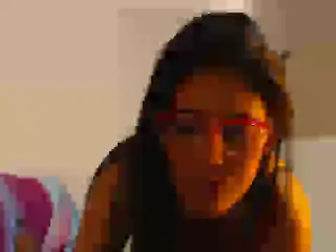 Elizabeth manzon online show from May 10, 8:33 pm