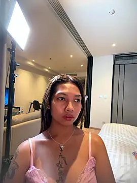 iamyunaskyxh online show from January 5, 10:46 pm