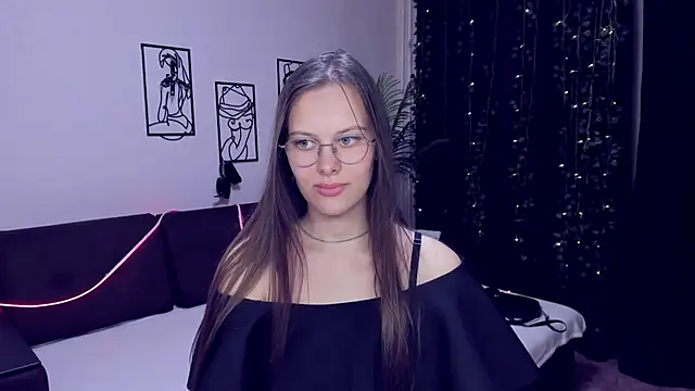 AyumiBlossom online show from April 15, 4:40 pm