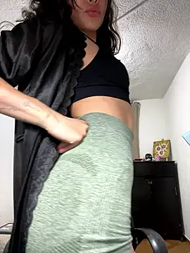 auroramooon online show from January 15, 3:56 am