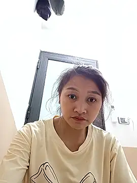 yumyum112 online show from January 12, 11:59 am