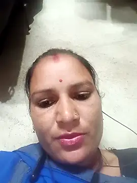 Hot hiuj online show from March 6, 5:30 pm