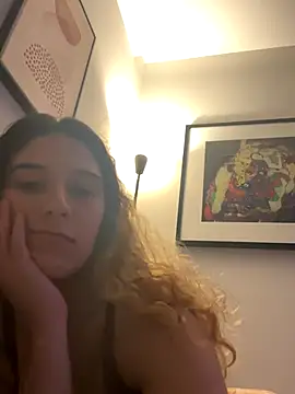 joanaguerreiru online show from January 5, 11:41 pm