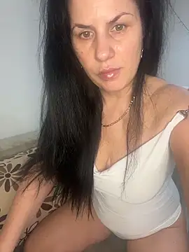 SweetBrunett3 online show from February 3, 8:56 pm