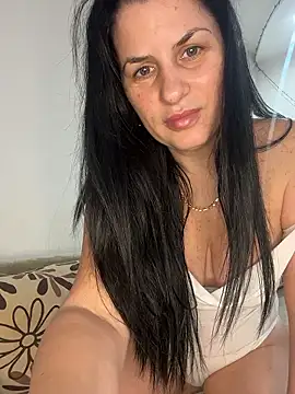 SweetBrunett3 online show from January 8, 8:57 pm