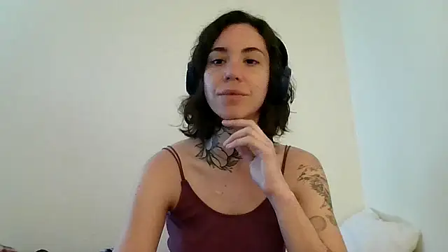 Dirty Pink online show from March 13, 9:54 am