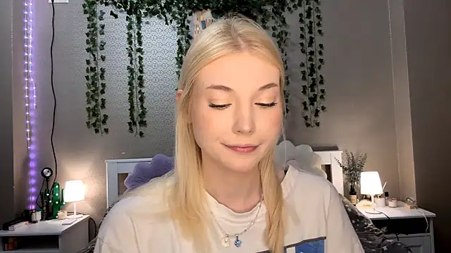 LlsabethHaze online show from January 16, 5:31 pm