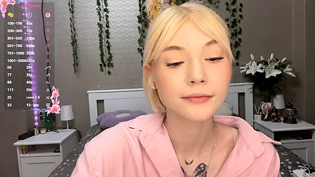 LlsabethHaze online show from February 13, 2:08 pm