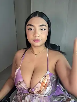 SASHASTRADA  online show from April 12, 1:30 am