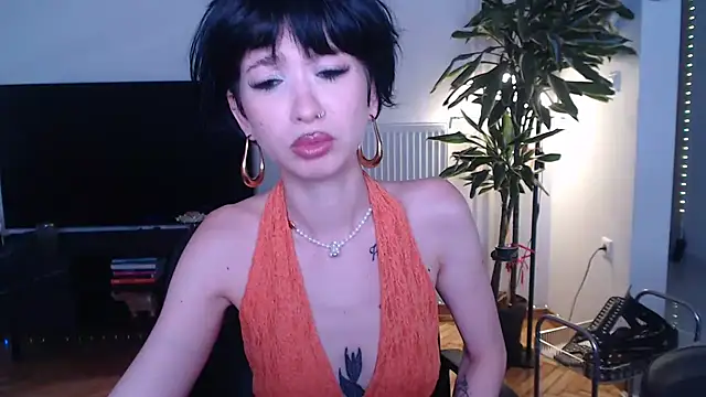 Marley Queen online show from July 3, 8:42 am