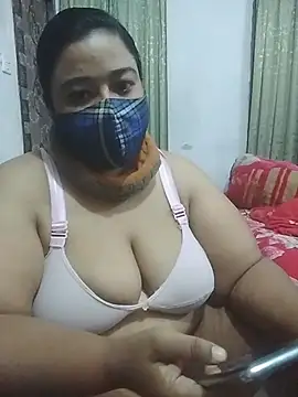 momo loves online show from March 11, 6:21 pm