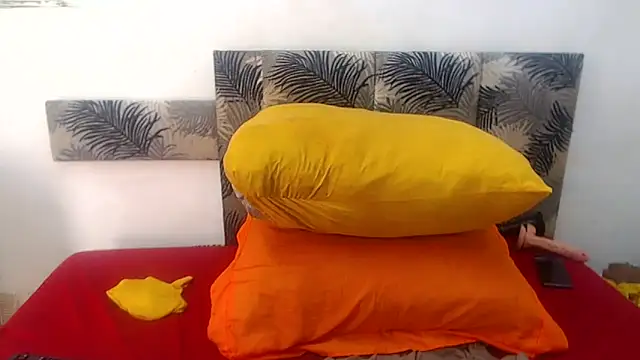 SEXY MATURExx online show from March 28, 8:36 am