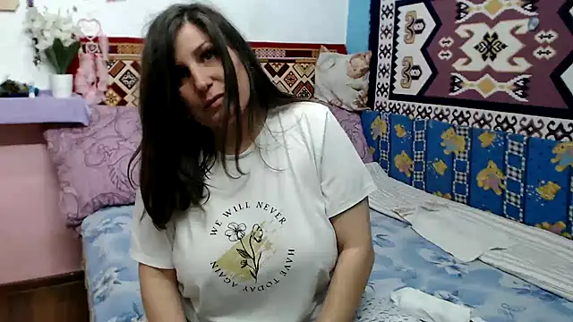 Adelinemilf online show from March 22, 12:22 pm