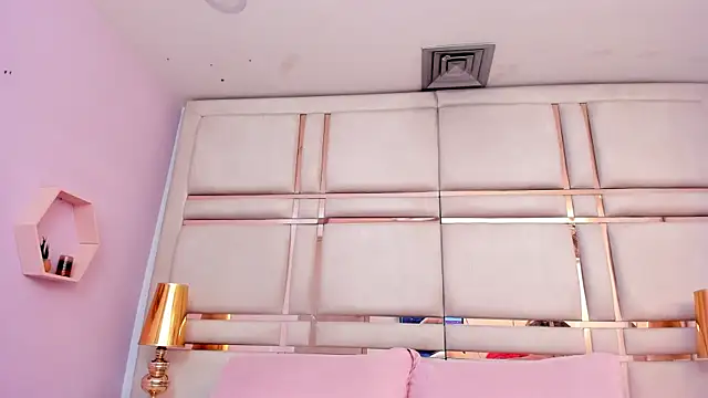 VictoriaGarret online show from April 11, 12:53 pm