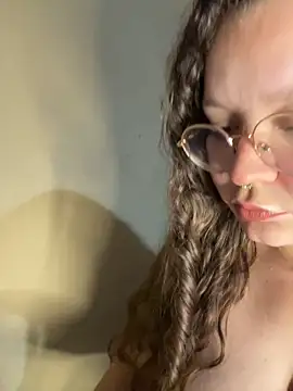 ParejaSutra69 online show from March 4, 4:30 am