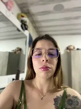 NatalyPinky online show from May 15, 10:56 pm