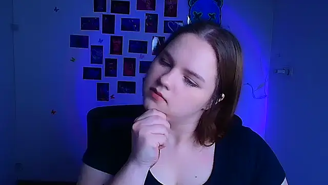 Kitty Mia Kitty online show from April 9, 6:19 am