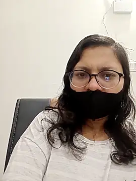 piryasharma005 online show from February 26, 7:24 pm