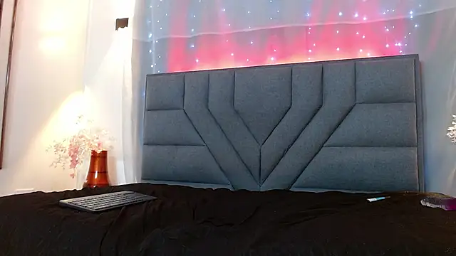 sabrina cowper online show from January 16, 12:17 am