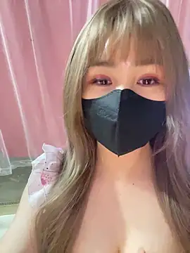 -Violet-t online show from April 7, 1:35 pm