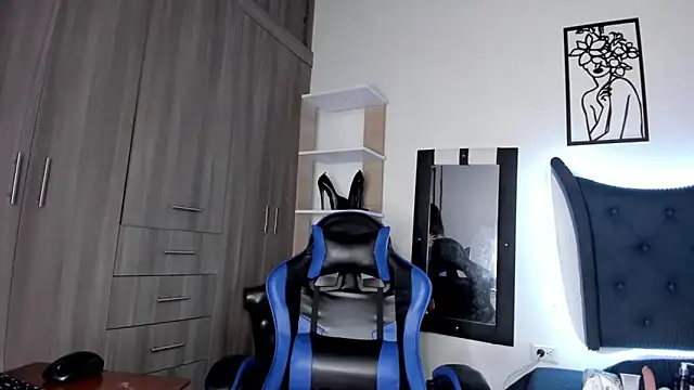  lissa 02 online show from February 4, 2:14 am