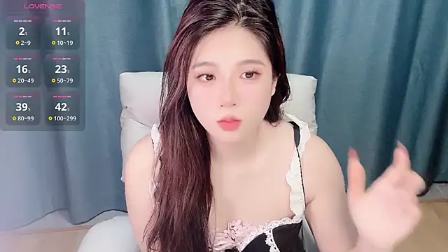 Starlets77 online show from March 13, 7:37 pm