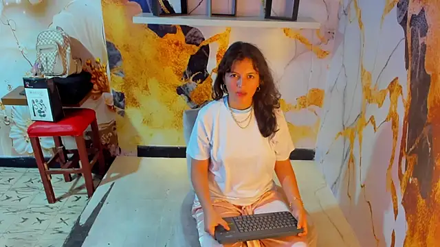 MiaBella18 online show from January 10, 7:18 pm