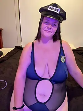 carinabro10 online show from March 24, 8:41 am