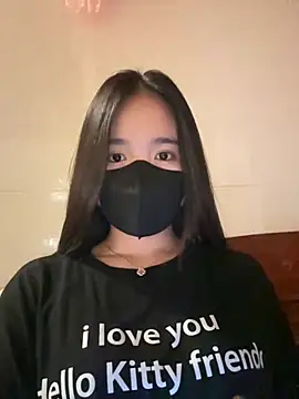 Gwen879 online show from April 19, 1:22 pm