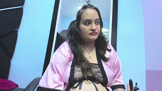 MiaRouss69 online show from April 14, 9:09 am