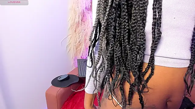 Pamela James  online show from February 21, 2:18 pm