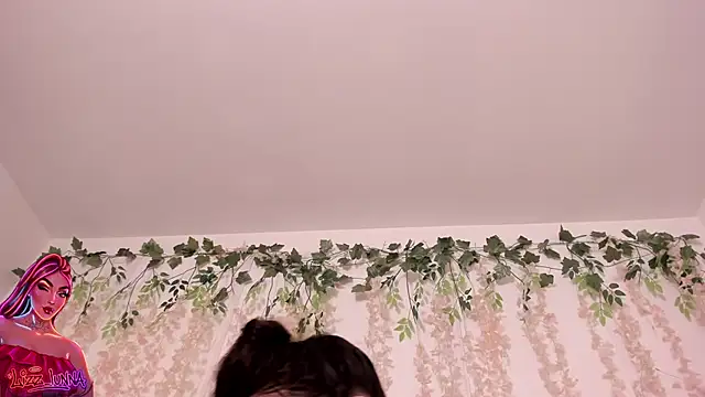 lizz lunna online show from March 19, 10:03 pm