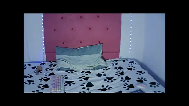 Mia Suarez7 online show from February 10, 12:57 am