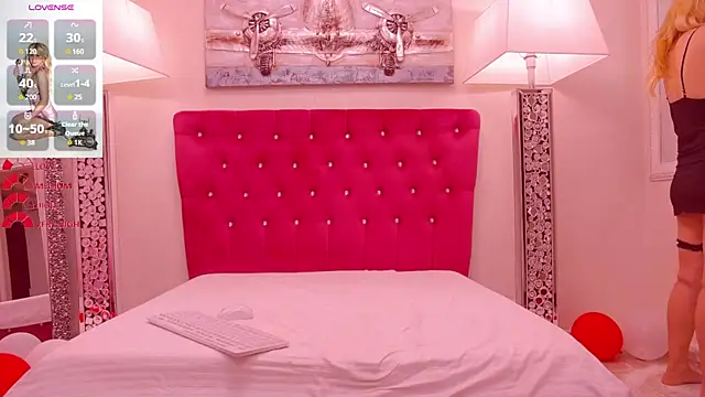 AmandaL1 online show from November 24, 5:53 am