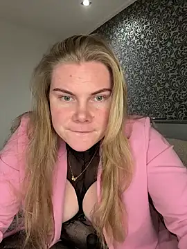 SexyBlondJoanna online show from February 21, 5:57 pm