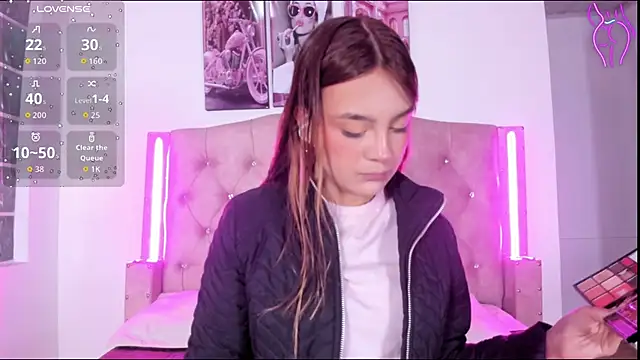 liaa  cutee online show from January 15, 11:16 am