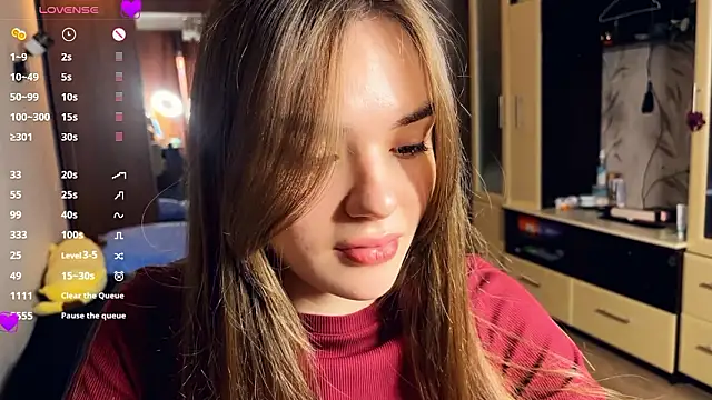 LubaSeirers online show from March 22, 3:29 pm