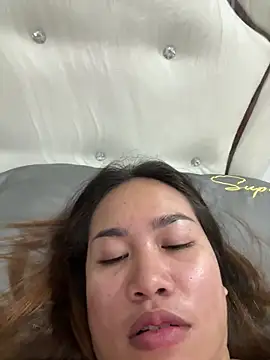 Ponthip online show from March 15, 10:45 pm