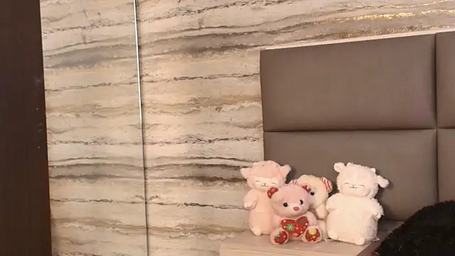 Little Mayy online show from February 13, 1:46 pm