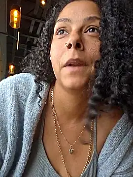 tastesosweet online show from March 31, 9:04 pm