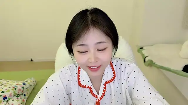 Onefiona online show from April 7, 12:51 pm