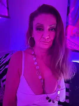 gabi-milf online show from January 17, 3:30 pm