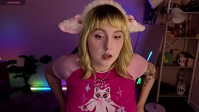 Roziett Belle online show from April 13, 8:37 am