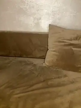 lily bitch online show from March 1, 9:58 pm