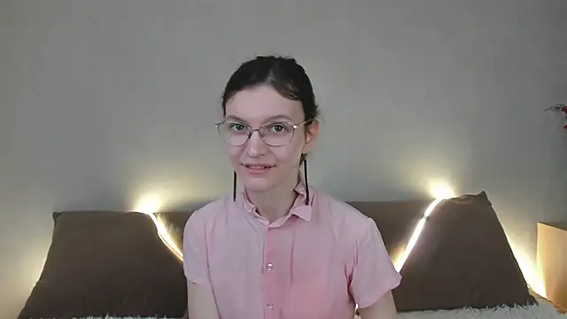 ThoraMarola online show from March 26, 5:31 am