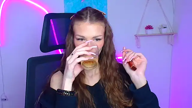 Lina Loveuu online show from March 3, 12:44 pm