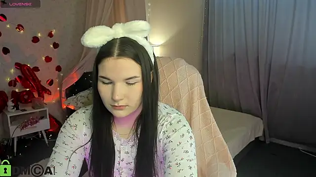 Mira Silk online show from February 28, 4:01 am