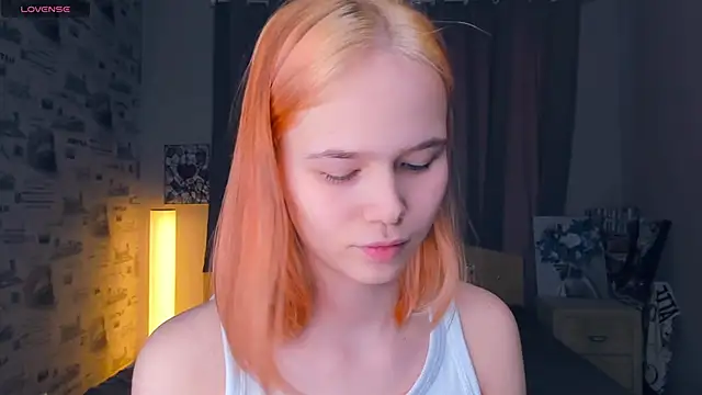 OwlLynn online show from February 6, 9:45 am